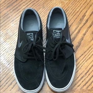 Nike Men’s Skate Shoe US 10.5